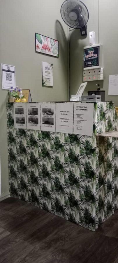 Ny Tropical Backpackers Hostel เดอซารู ภายนอก รูปภาพ